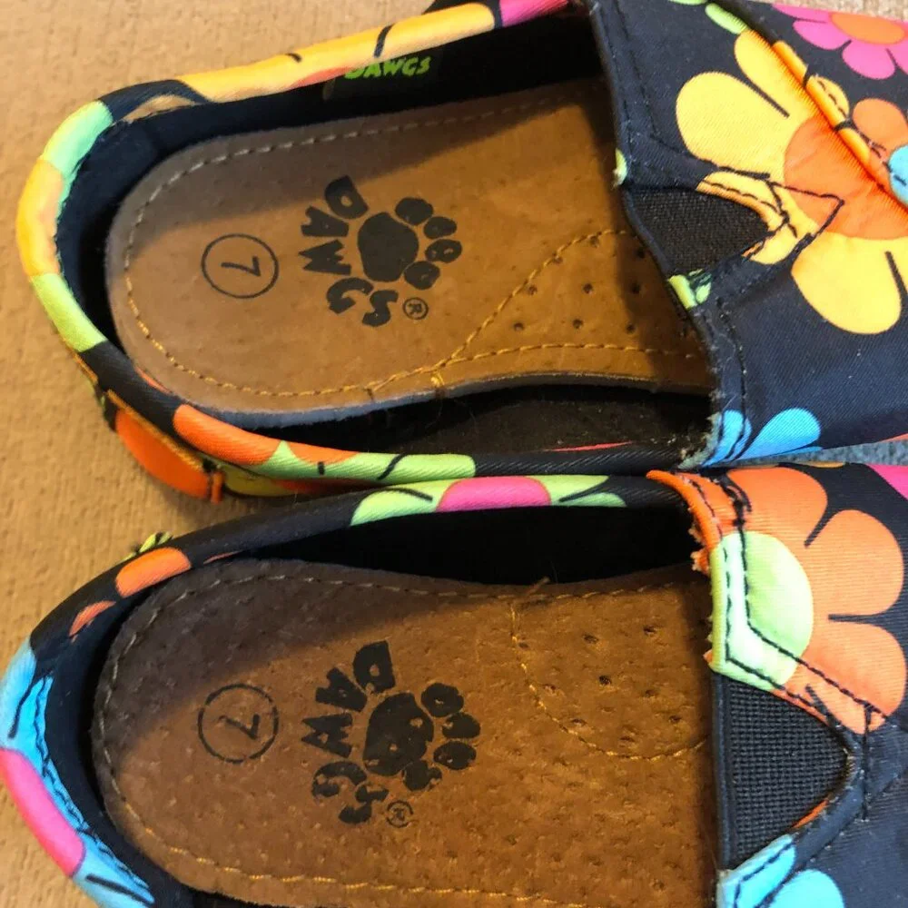 Dawgs Girls Flowers Multicolor Shoes Slips On Size 7 New